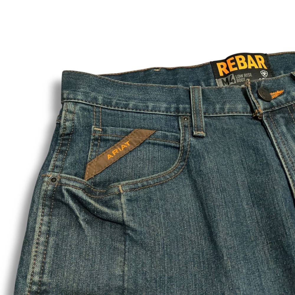 Ariat M4 Jeans Mens Size 32 x 31 Low Rise Boot Blue Denim Work Pants